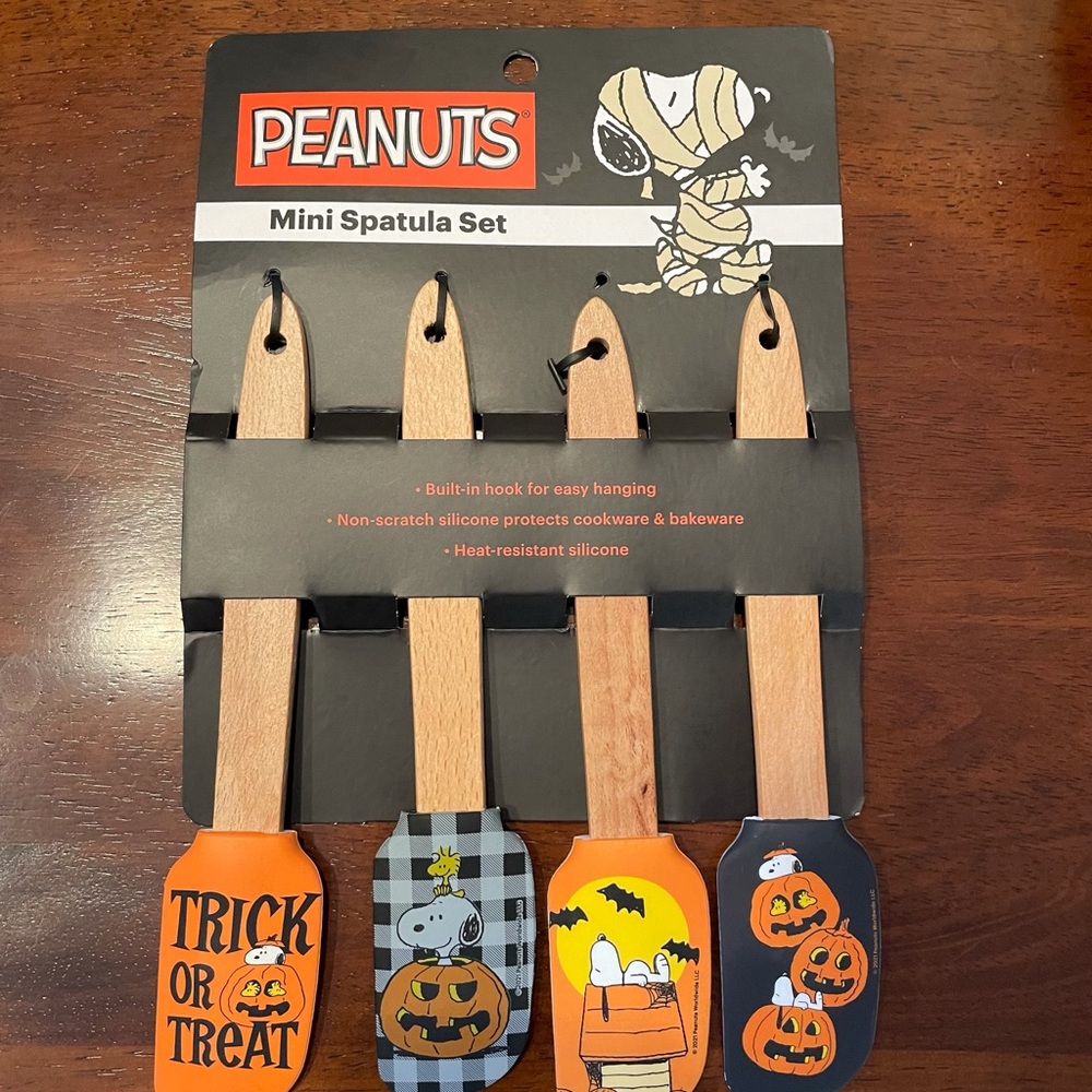 Peanuts halloween set 4 mini spatulas